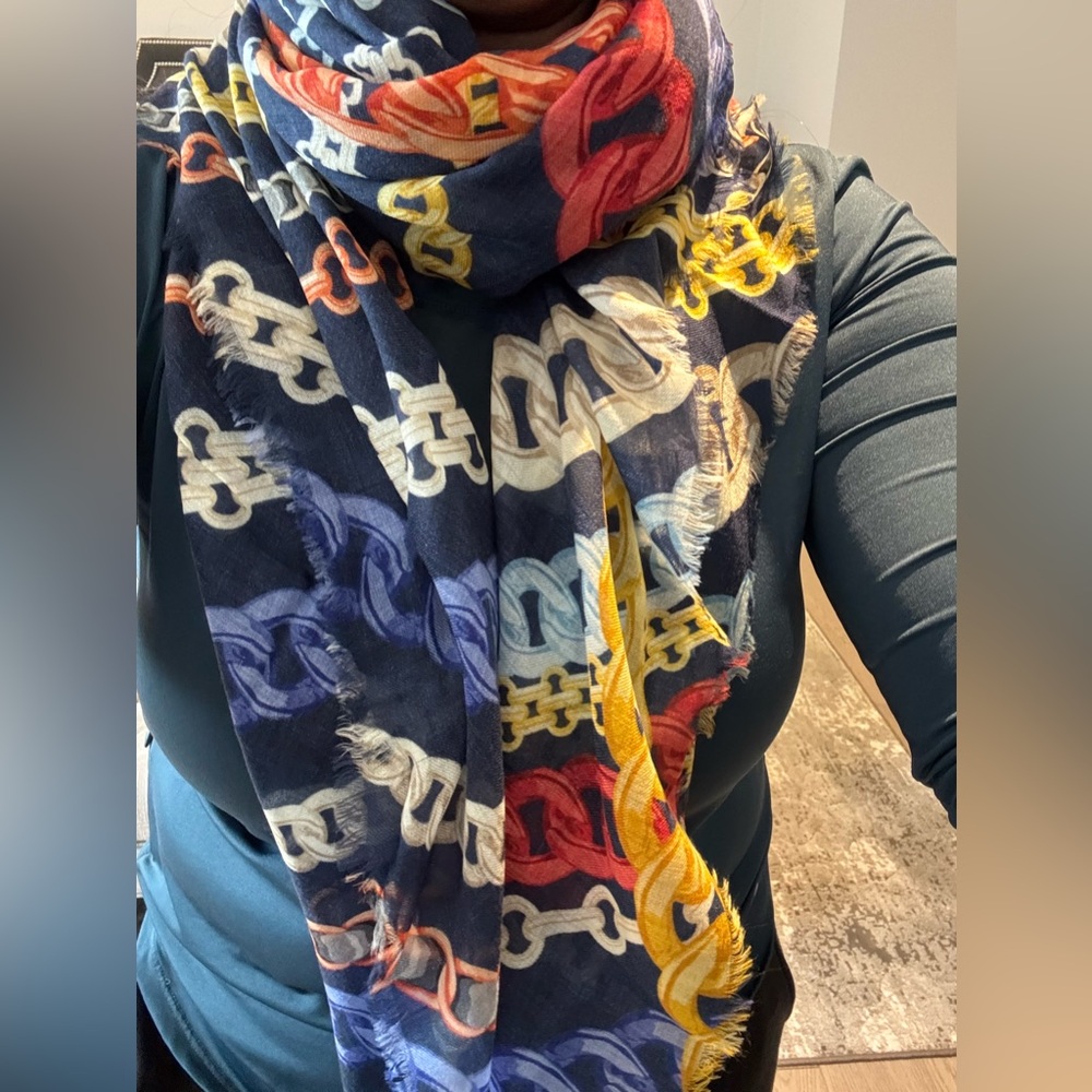 Chanel Cashmere Scarf 20C - Picture 6 of 6